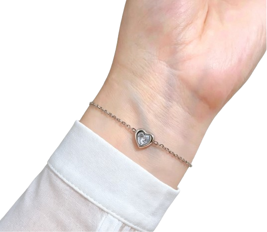 Tensora Heart Bezel-Set Lab-Grown Diamond Bracelet in white gold, view 1