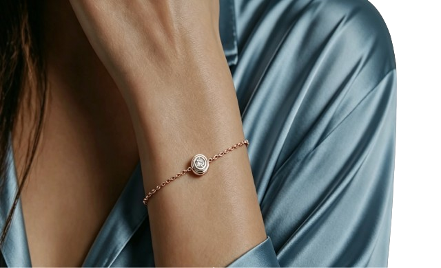 Solitaire Bezel-Set Lab-Grown Diamond Bracelet in yellow gold