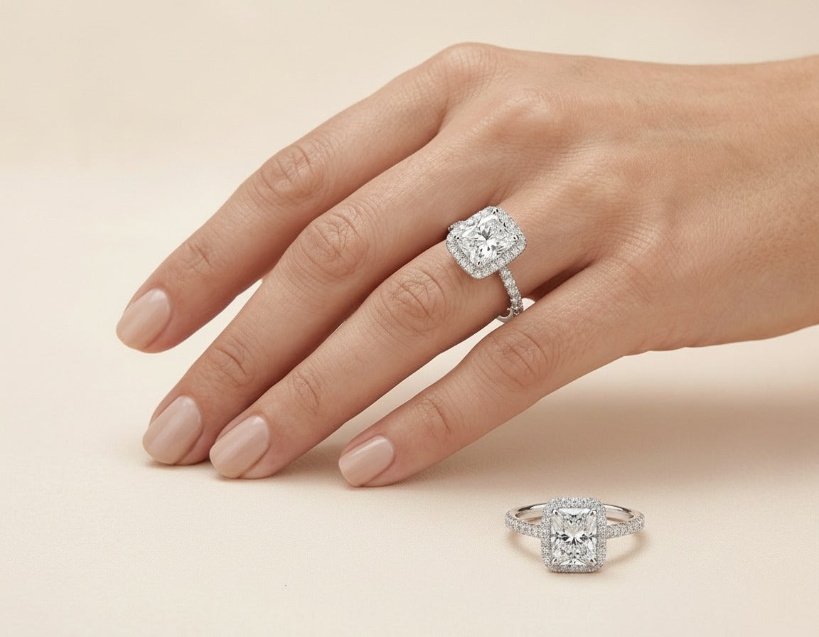 Star Ring Series Emerald-Cut Diamond Halo Ring