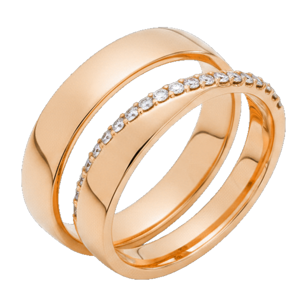 Yellow gold couple ring set detail